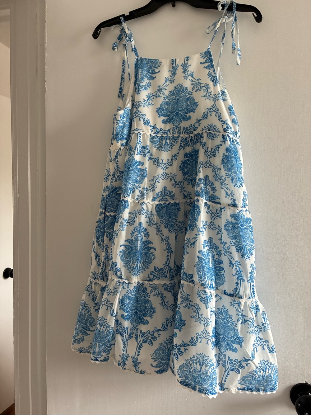 Wishlist Blue and White Tiered Tie-Shoulder Dress